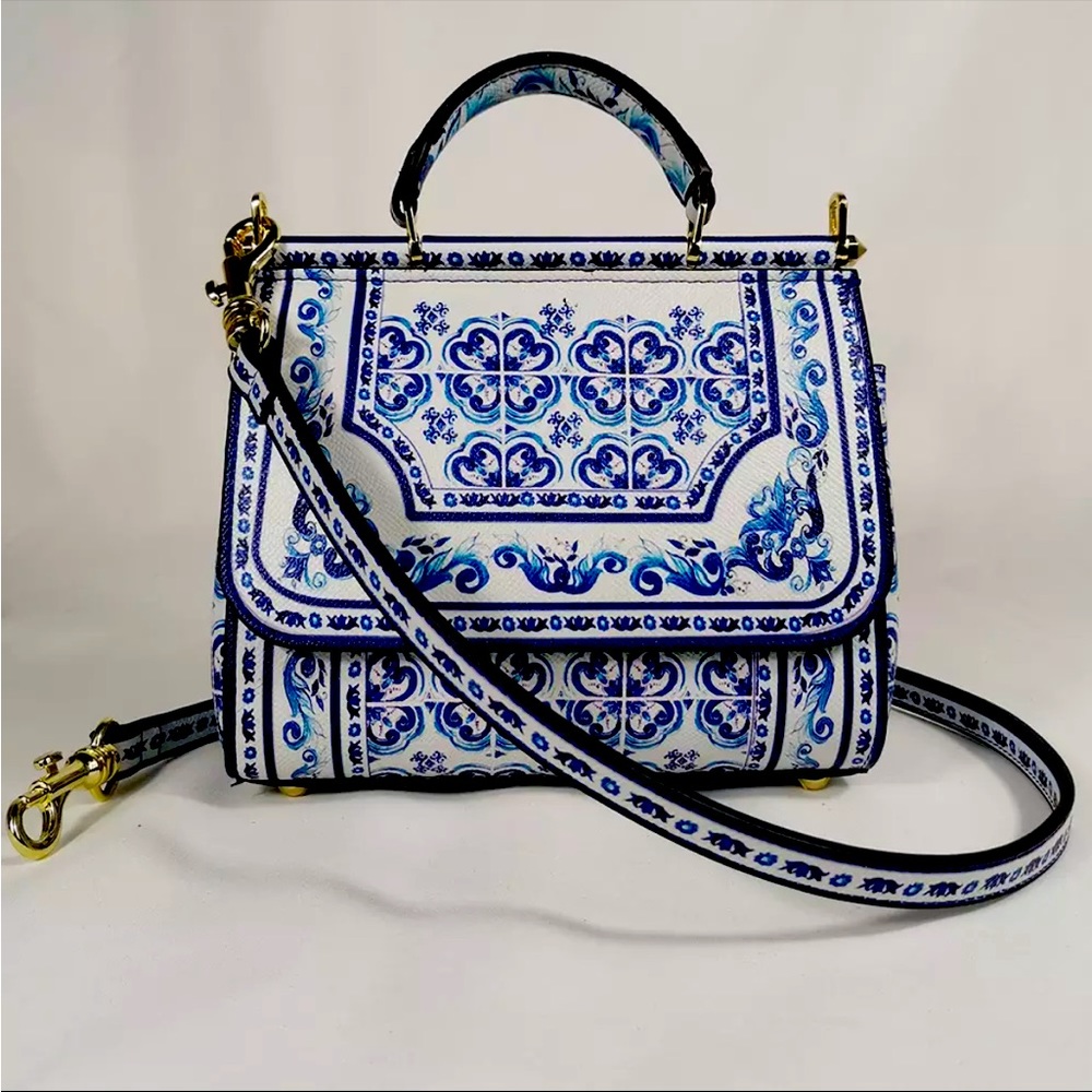 Statement royal handbag